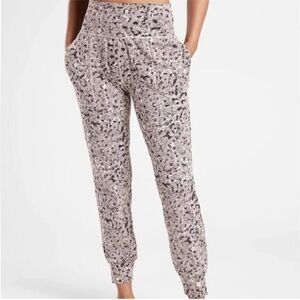 Athleta Salutation Textured Jogger Meadow Decadent Chocolate Size XS